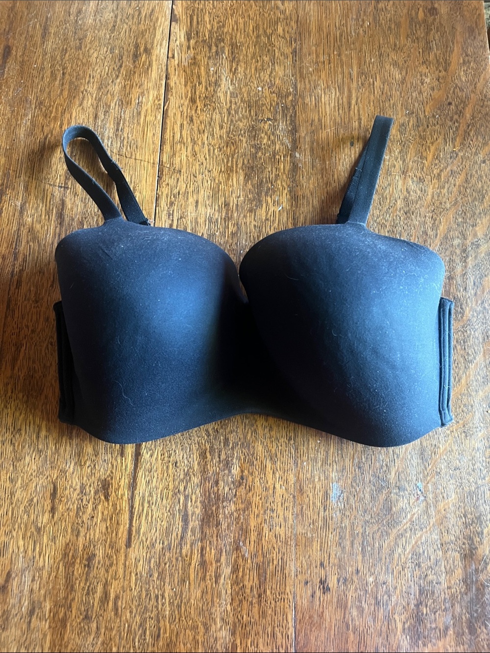 Wacoal Black bra with Smooth Molded Cups
